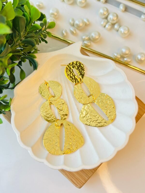 Golden Veil - Image 3