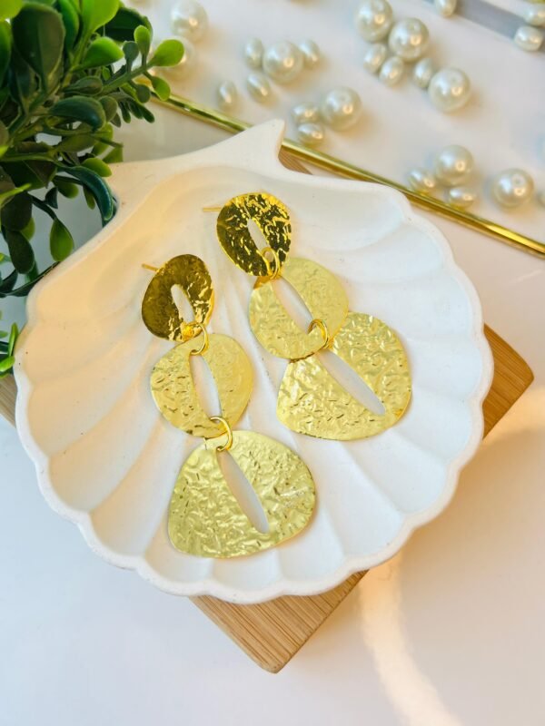 Golden Veil - Image 2