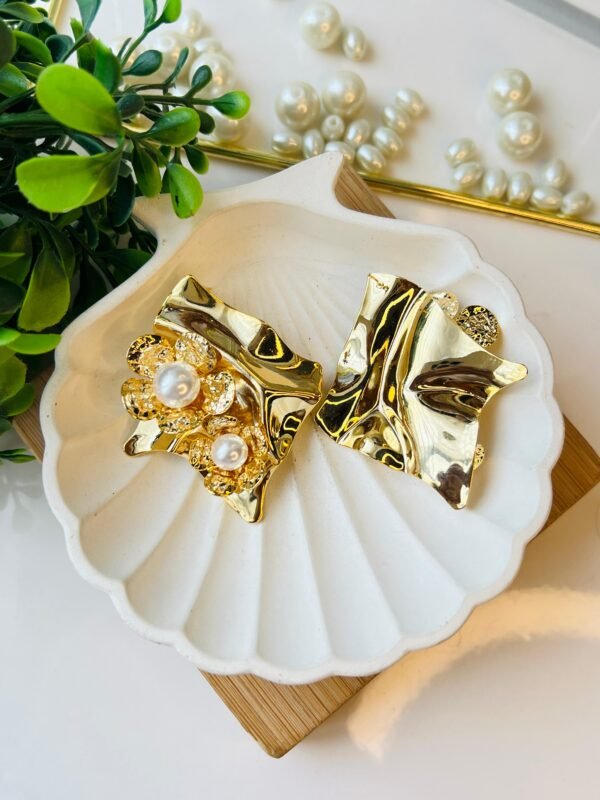 Floral Square Drops - Image 3