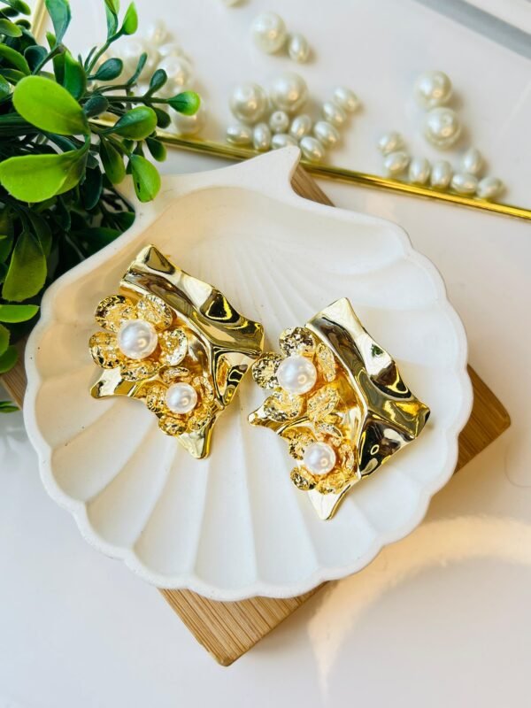 Floral Square Drops - Image 2