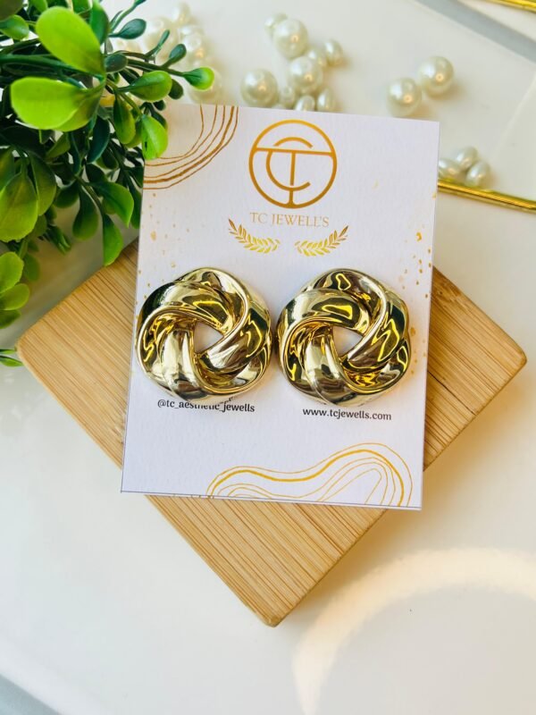 Eternal Luxe Knots