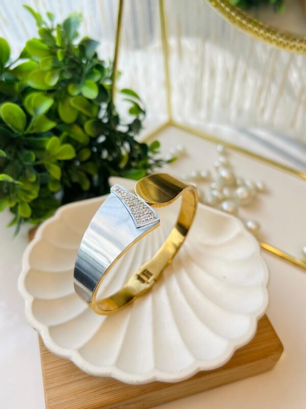 Luxe Fusion Bracelet - Image 2
