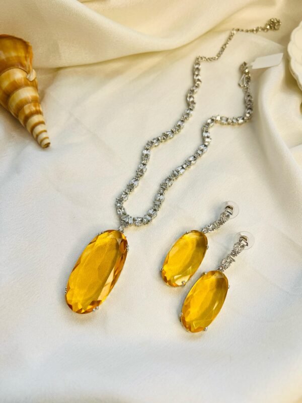 Sunlit Glow Pendant