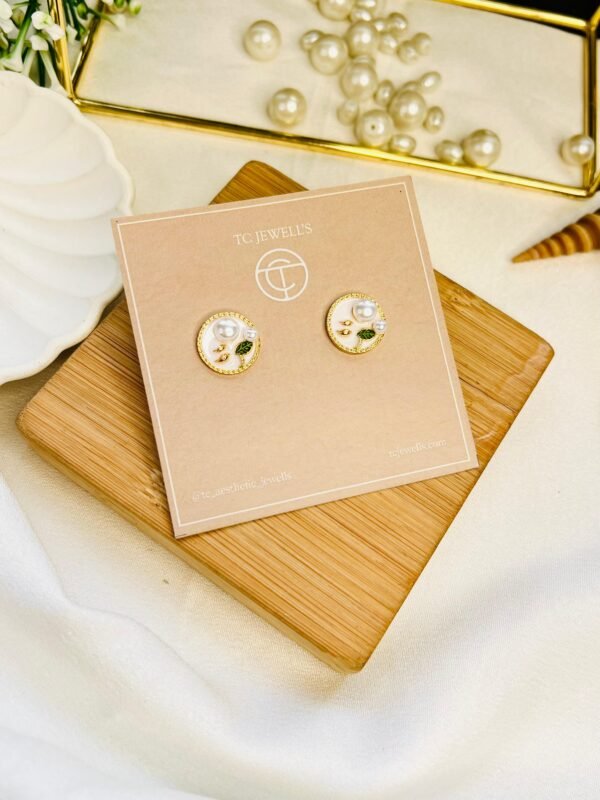 Pearl Essence Studs
