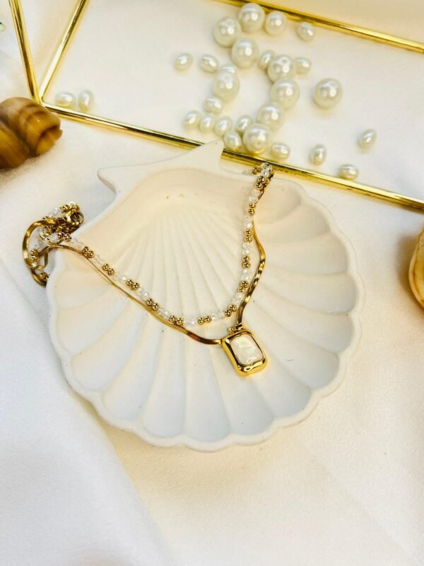Edge Line Necklace