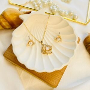 Meadow Charm Set