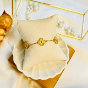 Golden Petal Crest