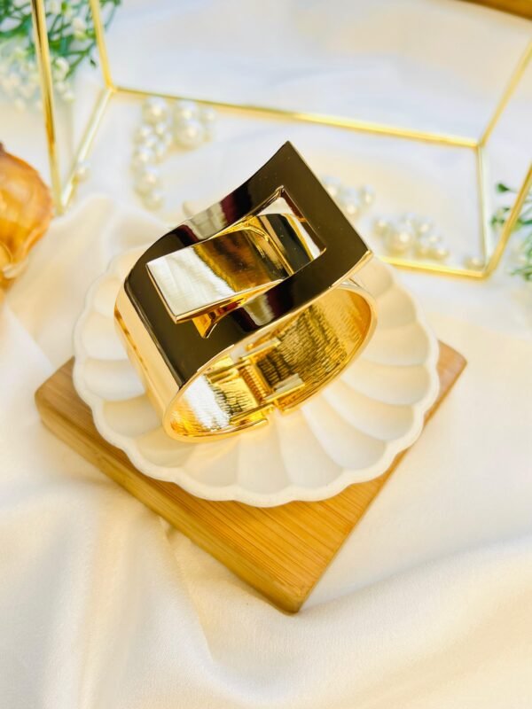 Power Loop Cuff - Image 2