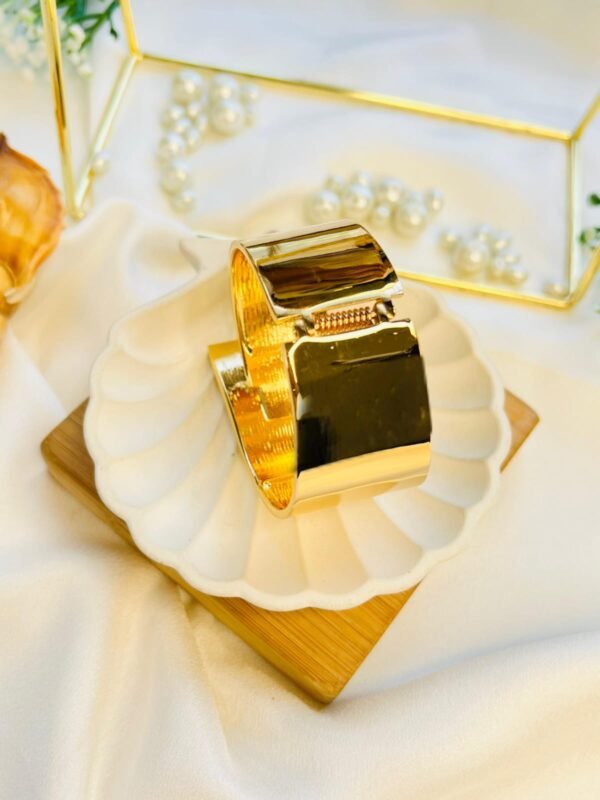 Power Loop Cuff - Image 3