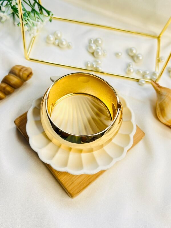 Golden Mirage Cuff - Image 4
