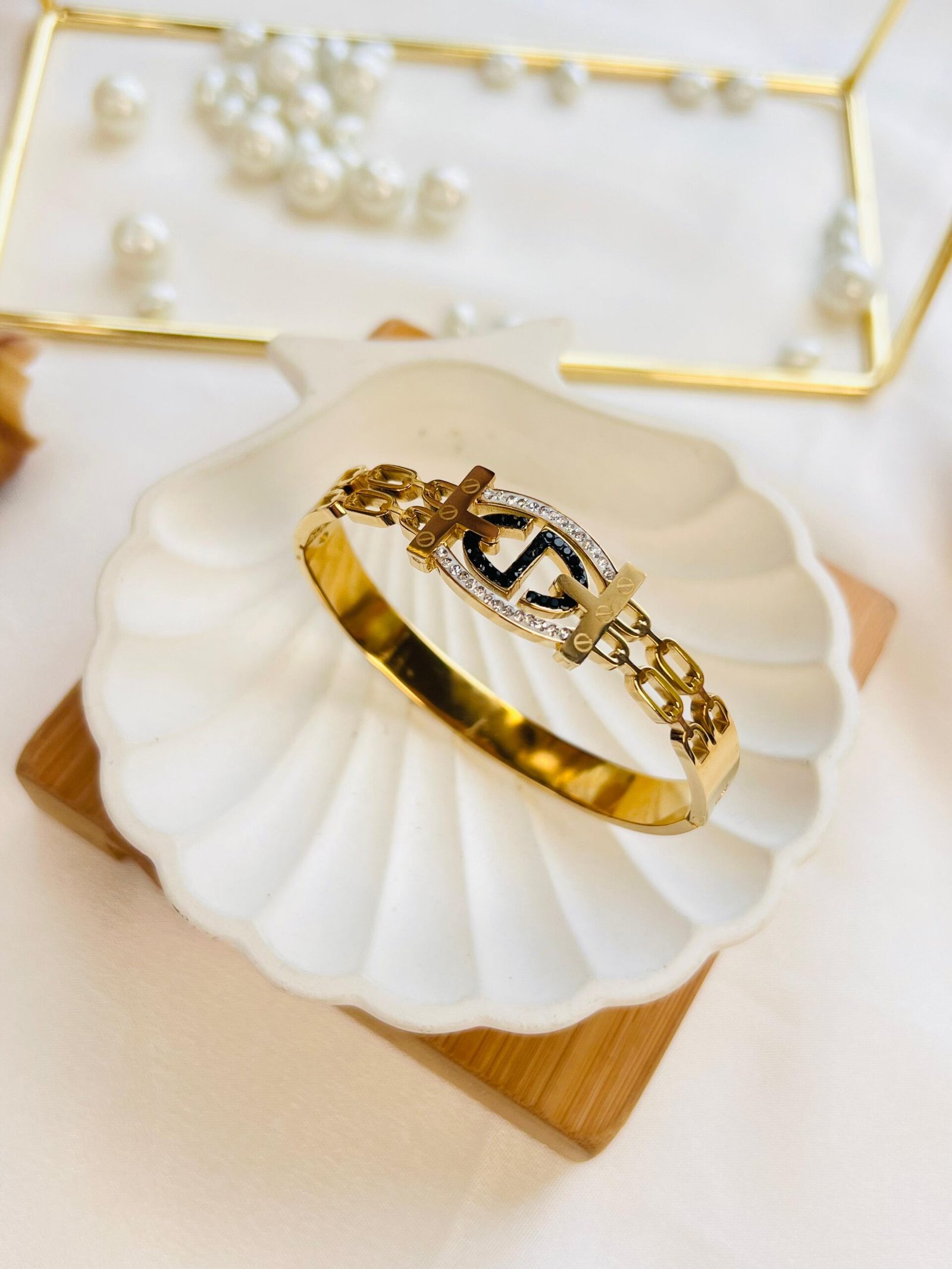 Eterna Glow Bracelet - Image 2