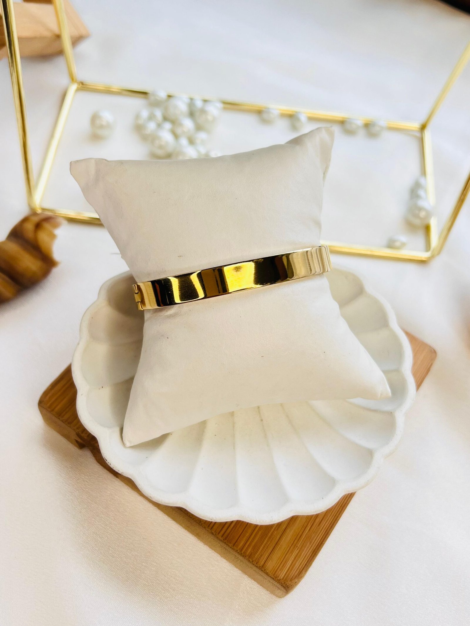 Eterna Glow Bracelet - Image 4