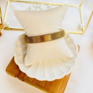 Golden Mesh Luxe Cuff