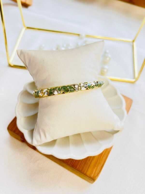 Eterna Bloom Bangle