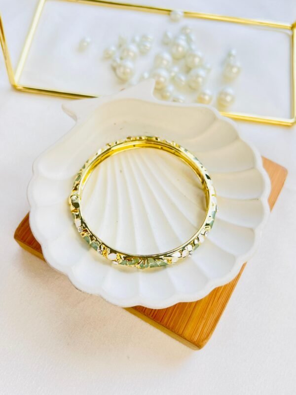 Eterna Bloom Bangle - Image 3