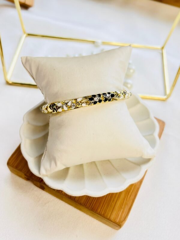 Regal Bloom Bangle