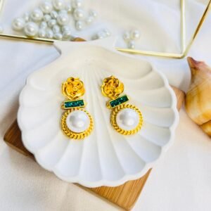 Eterna Pearl Charm