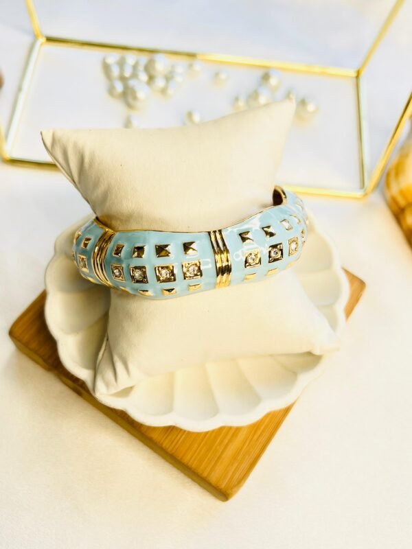 Sapphire Glow Bracelet