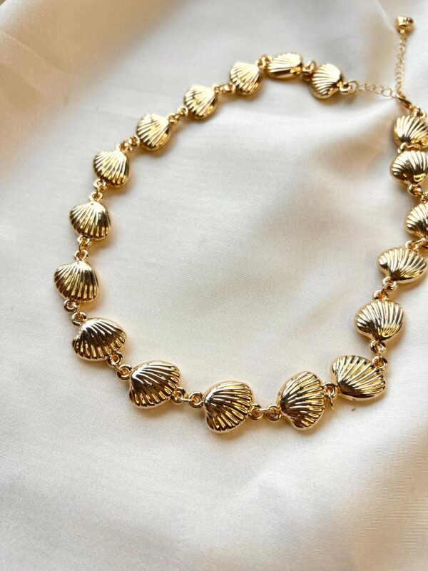 Golden Seashell Necklace - Image 3
