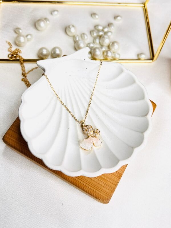 Crystal Bloom Chain