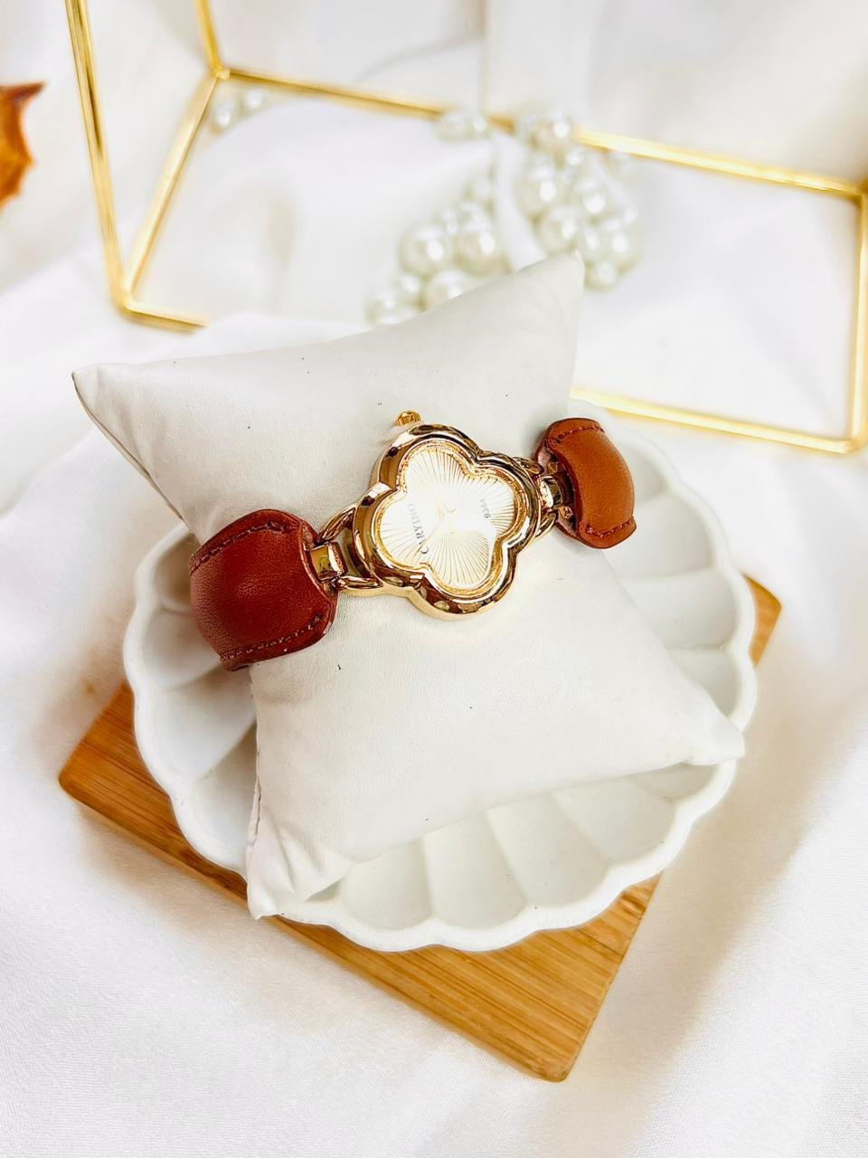 Amber Bloom Timepiece - Image 3