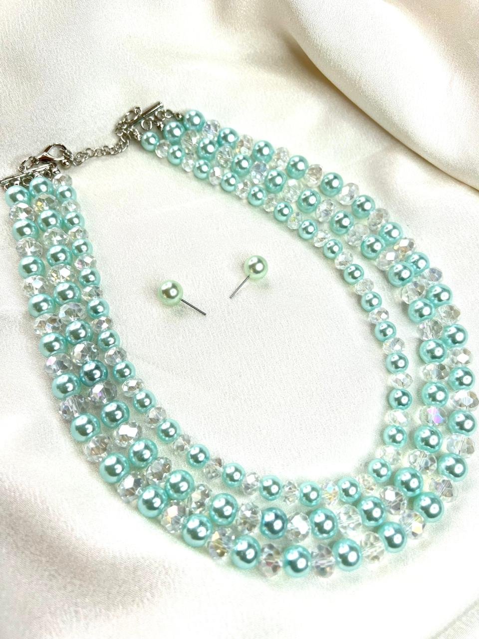 Mint Crystal Pearl Layered Necklace Set