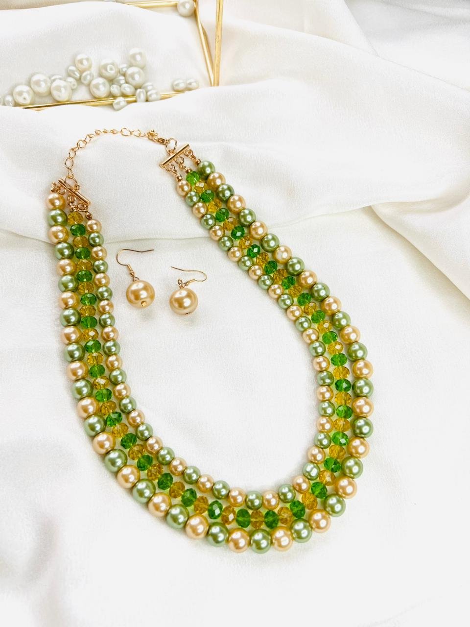 Emerald Pearl Harmony Necklace - Image 3