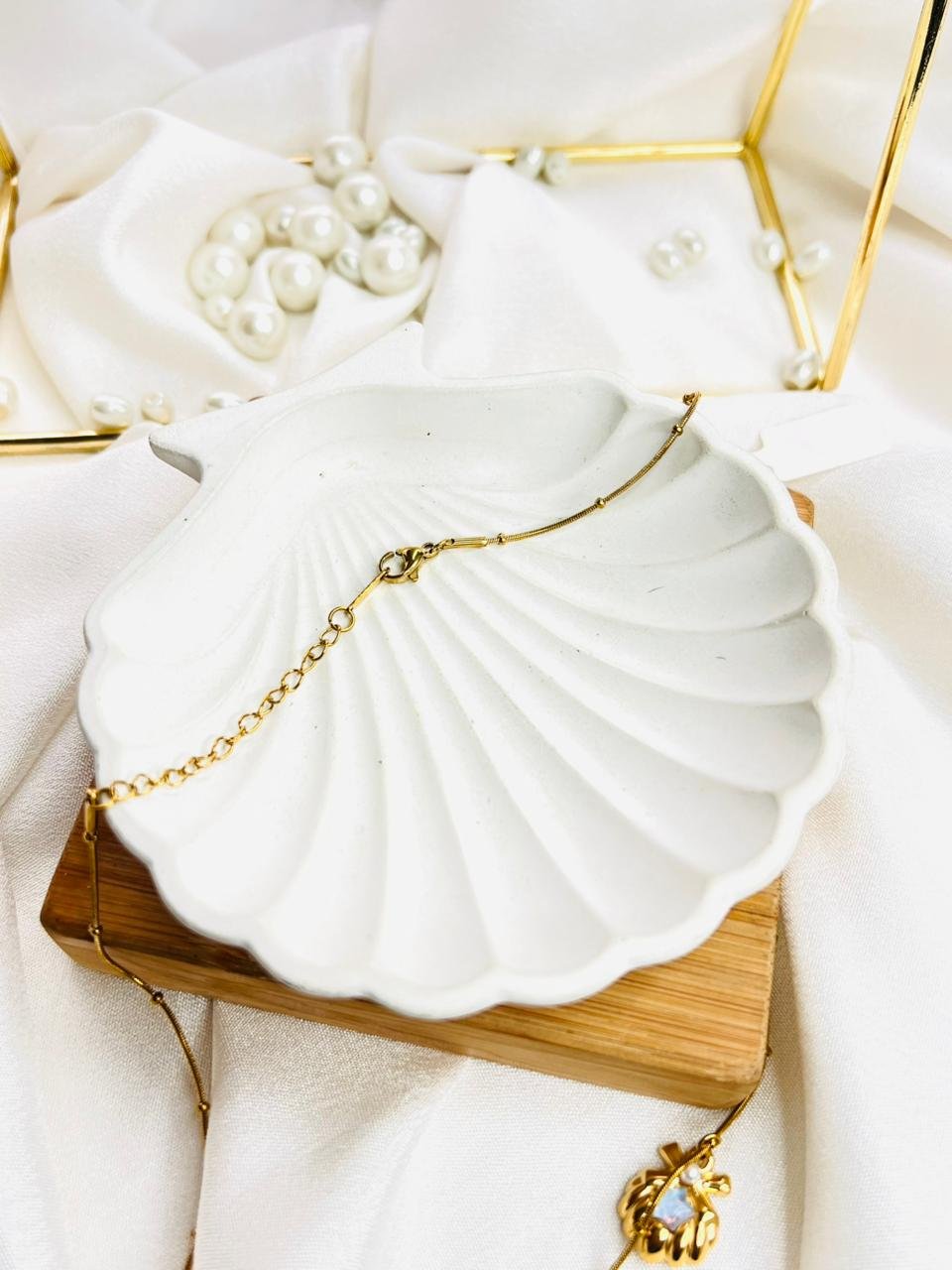 Liora Slim Chain - Image 3