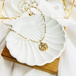 Celestia Medallion Chain