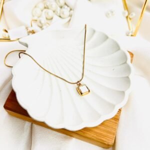 Vexa Square Pendant Chain