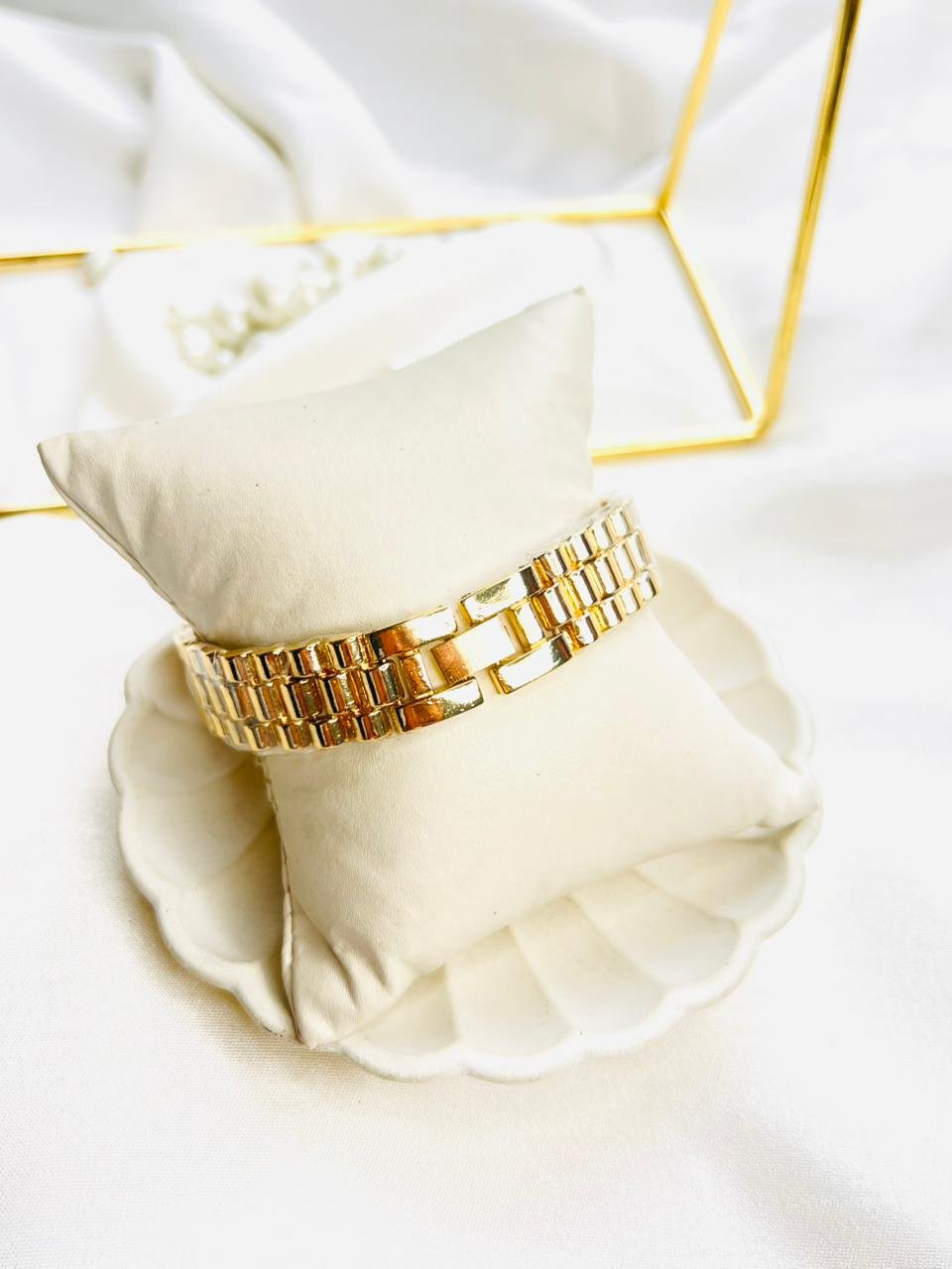 Golden Heritage Watch - Image 3
