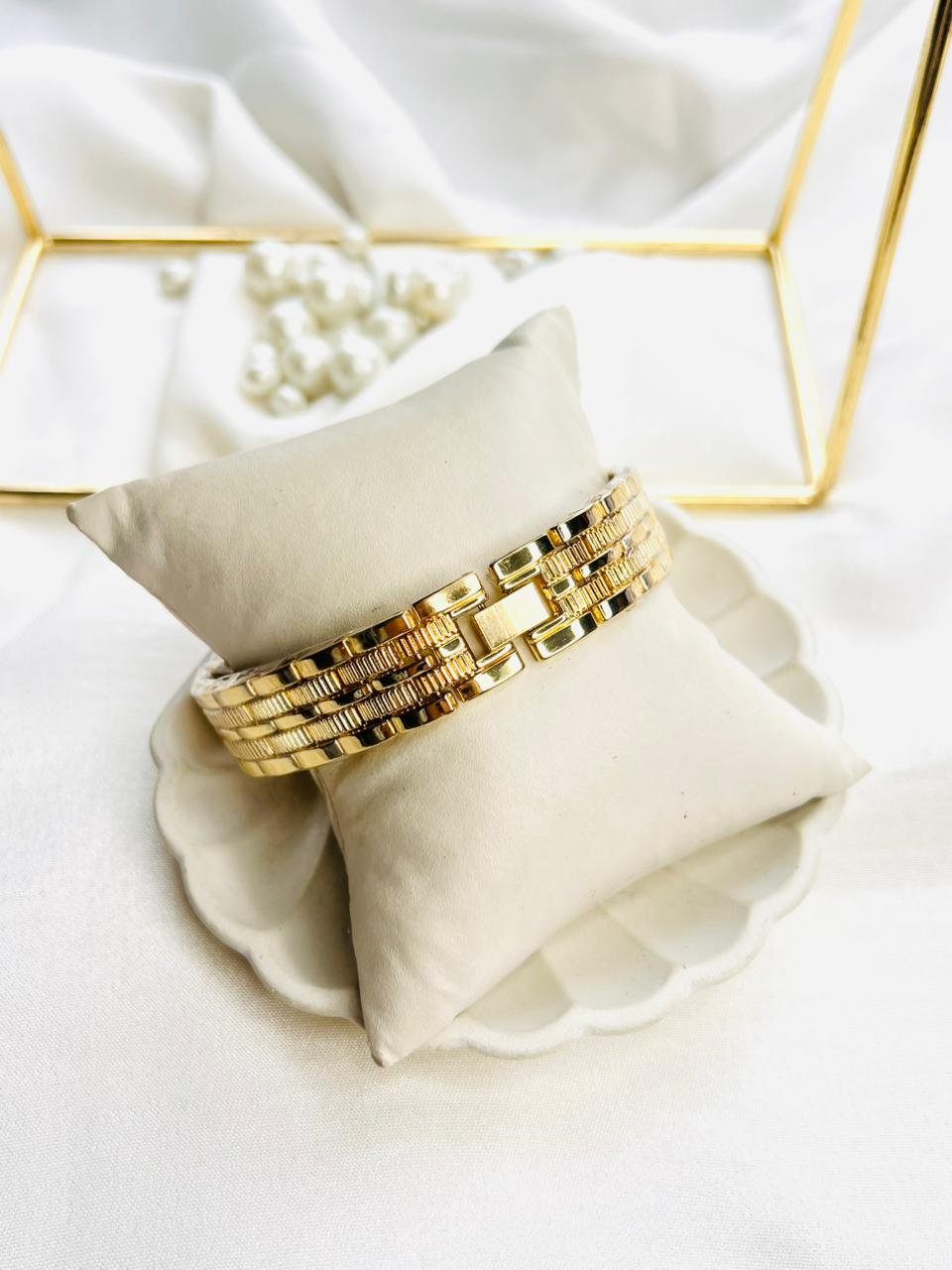 Aurelia Bracelet Watch - Image 4