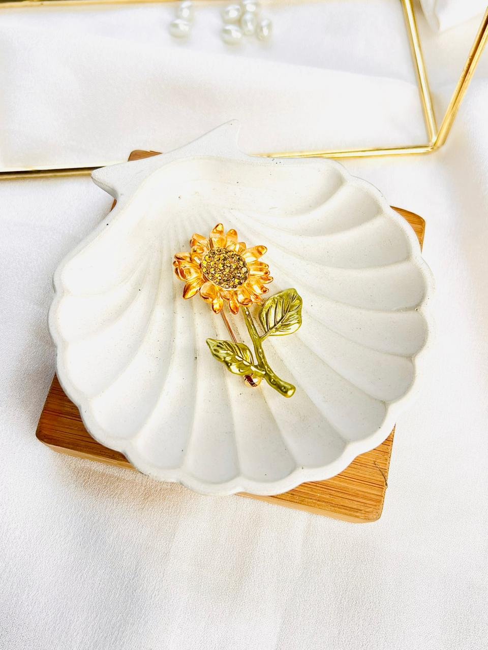 Golden Bloom Sunflower Brooch - Image 3