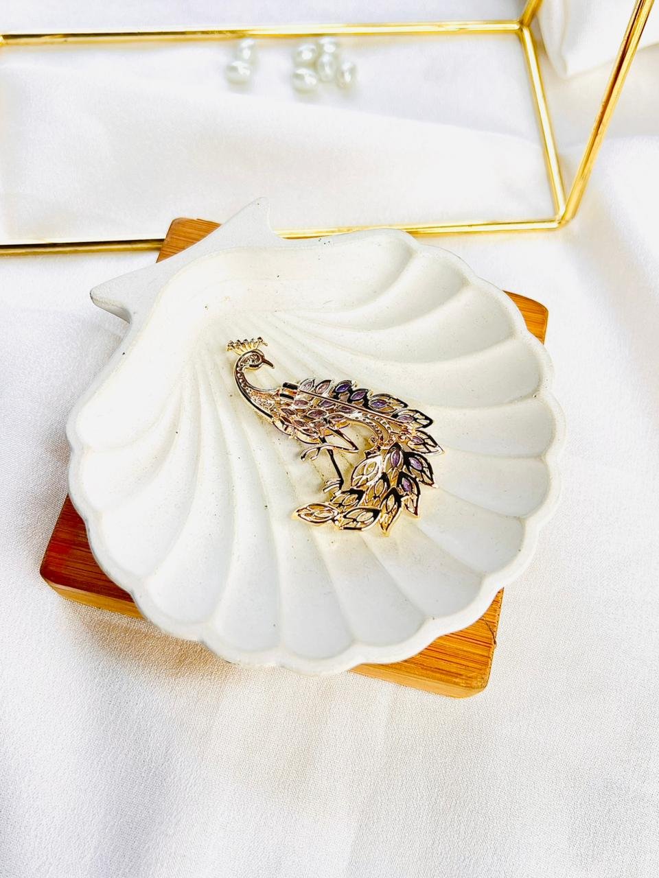 Golden Oriole Brooch - Image 3