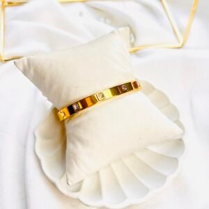 Classic Luxe Geometric Cuff