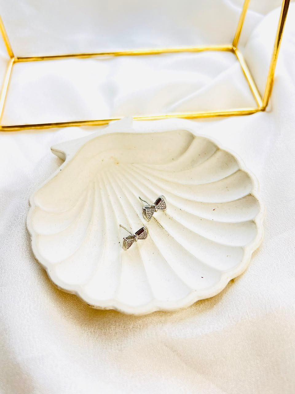 Bow Elegance Stud Earrings - Image 3