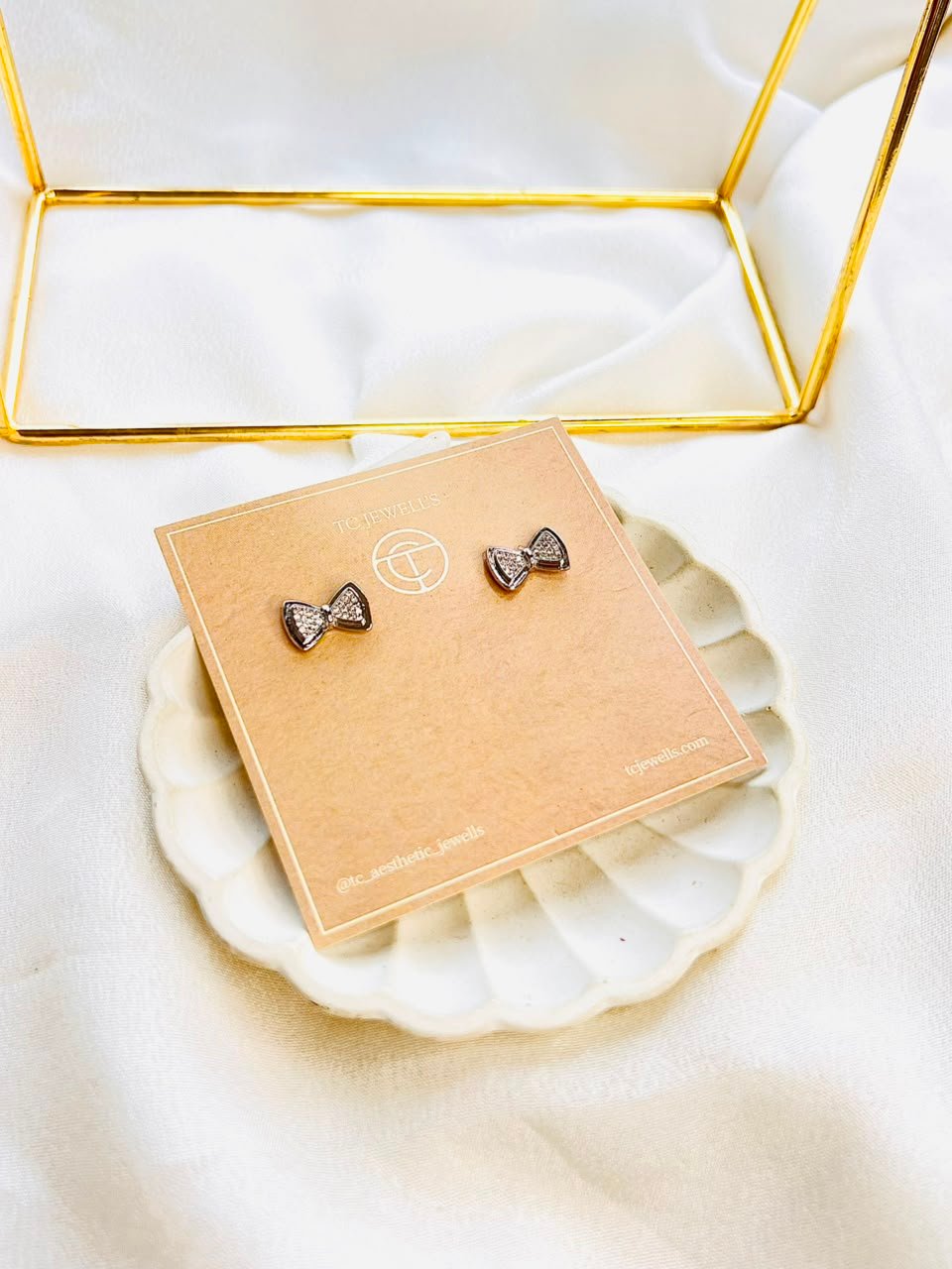 Bow Elegance Stud Earrings