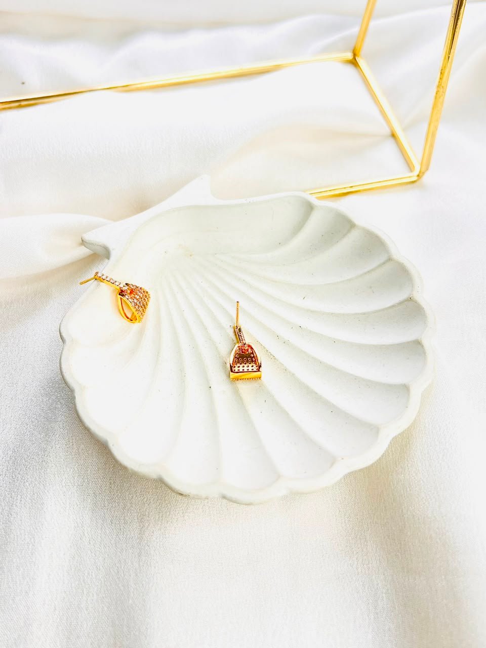 Celestia Pavé Drops - Image 3