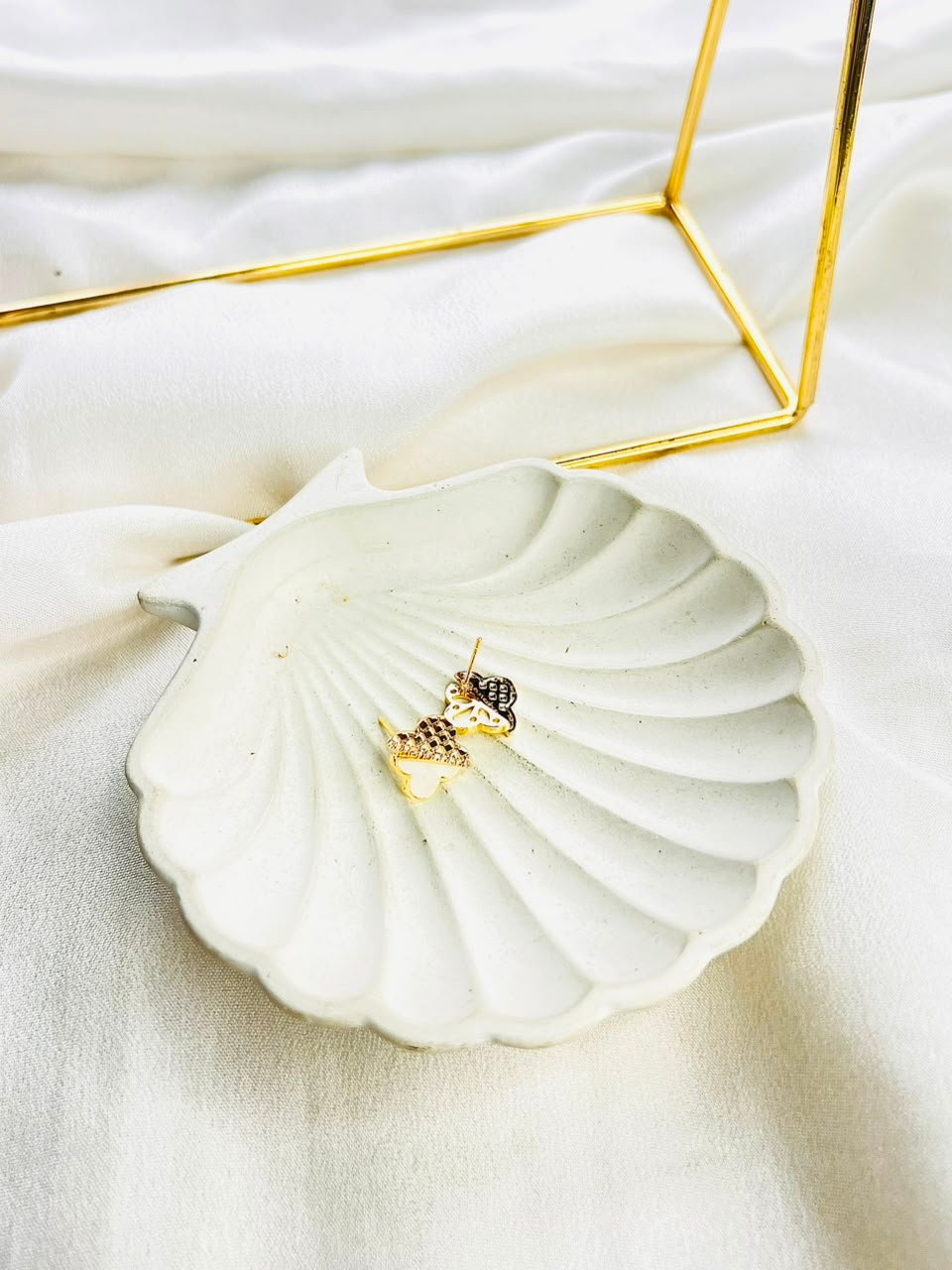 Celine Gold Earrings - Image 3