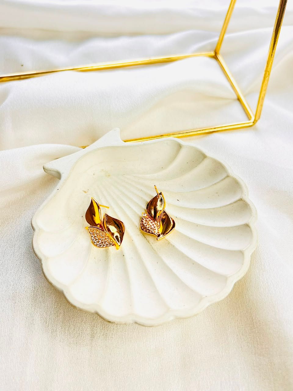 Elara Gold Drops