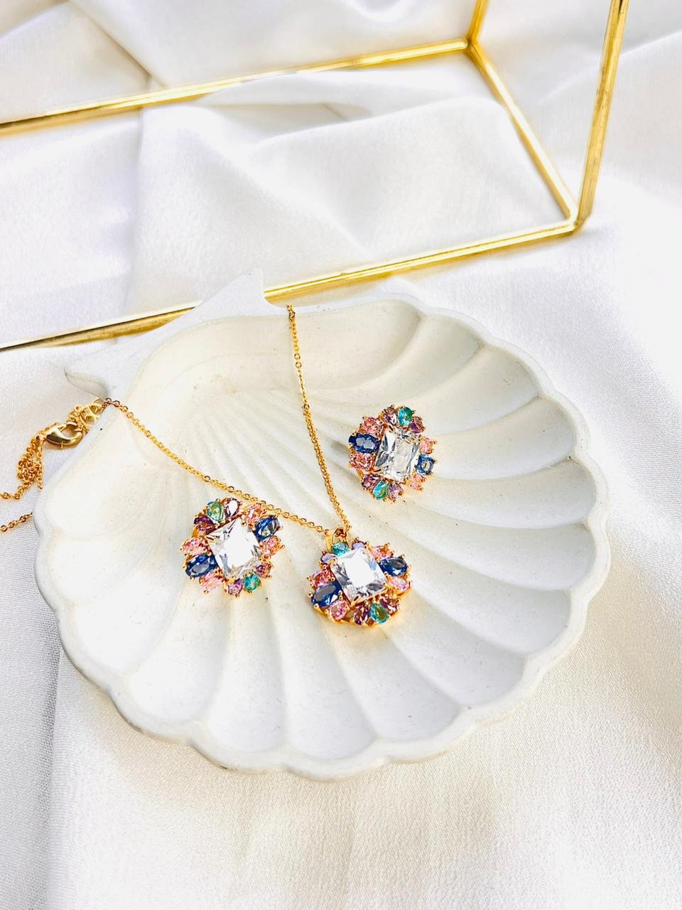 Vanya Chain
