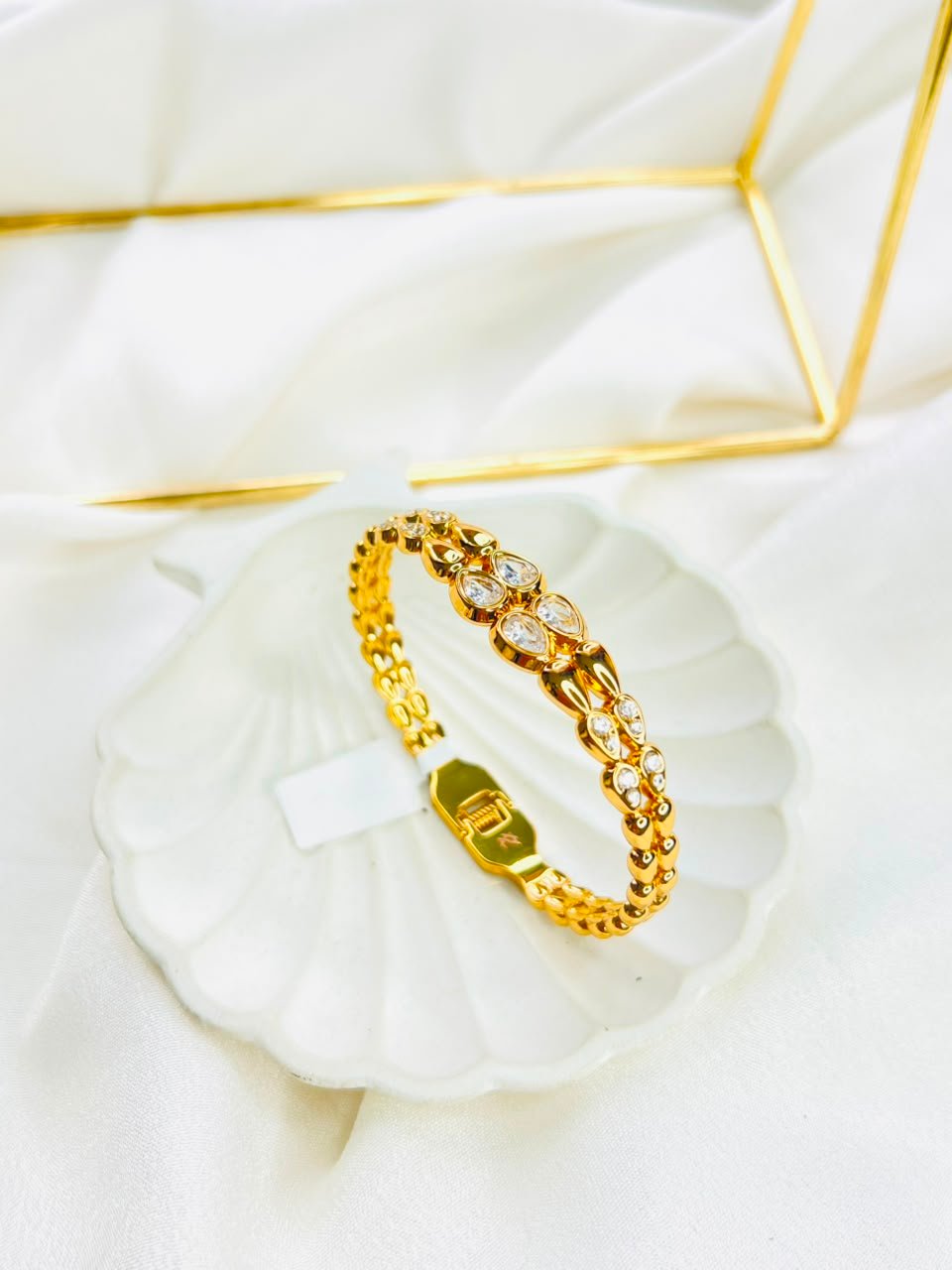 Valleria Cuff - Image 2