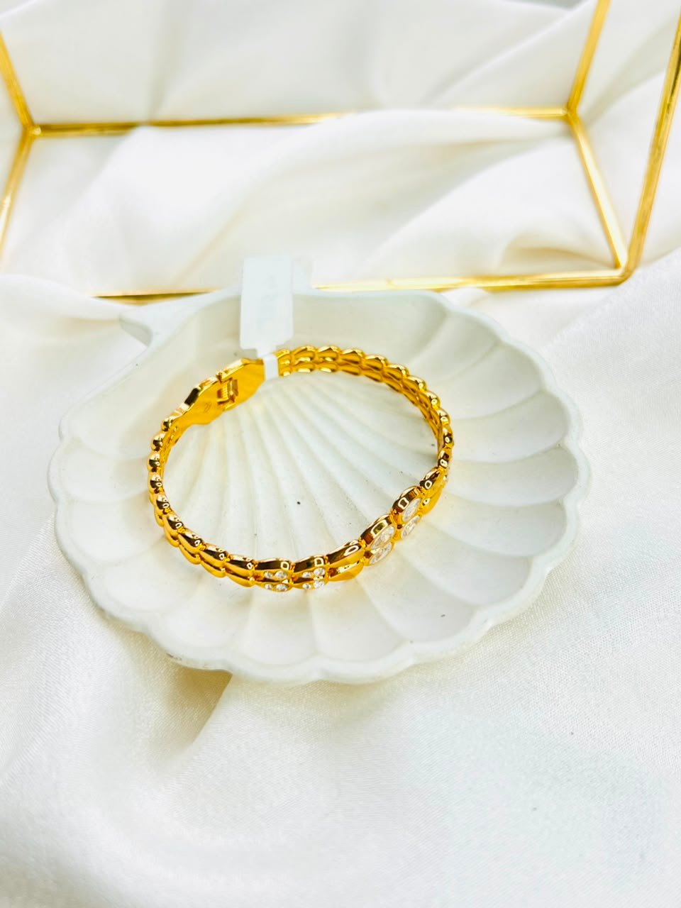 Valleria Cuff - Image 3