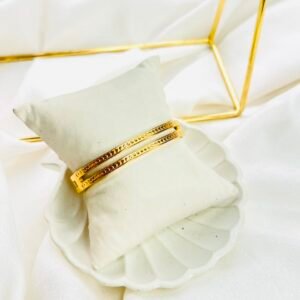 Zelora Cuff