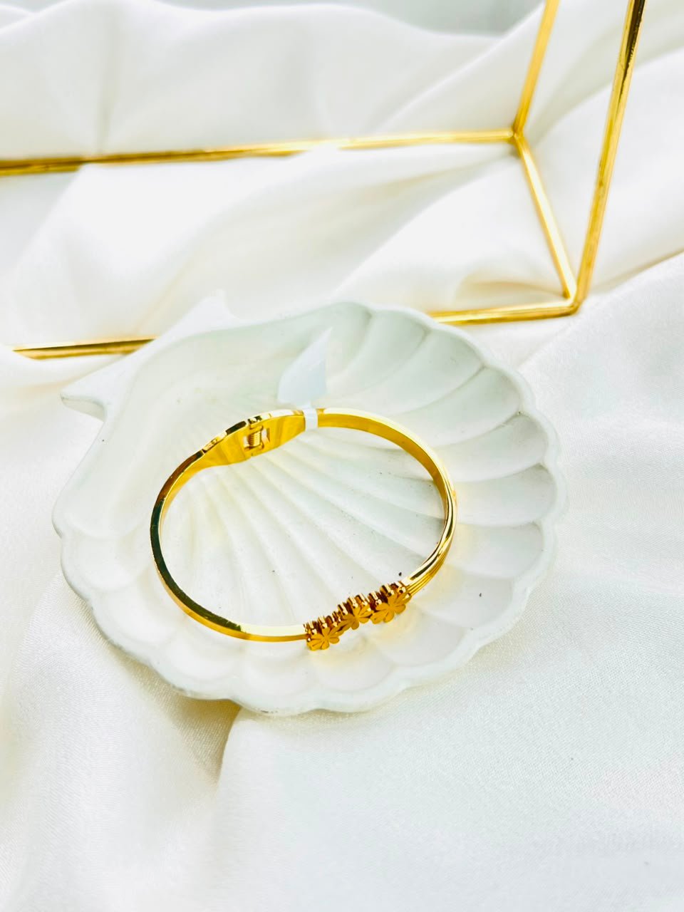 Lioren Cuff - Image 3