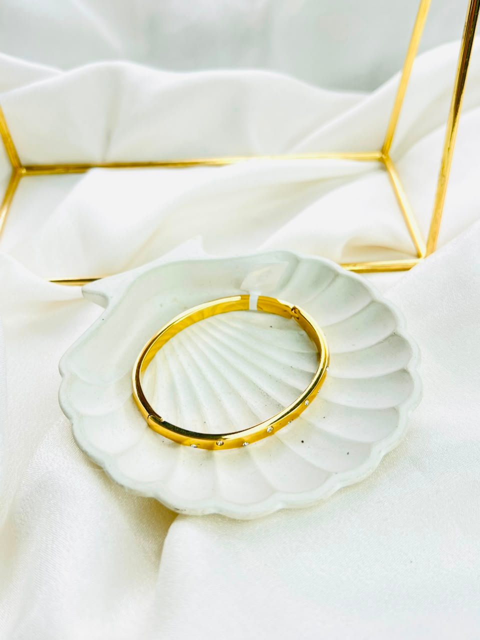 Calista Cuff - Image 3