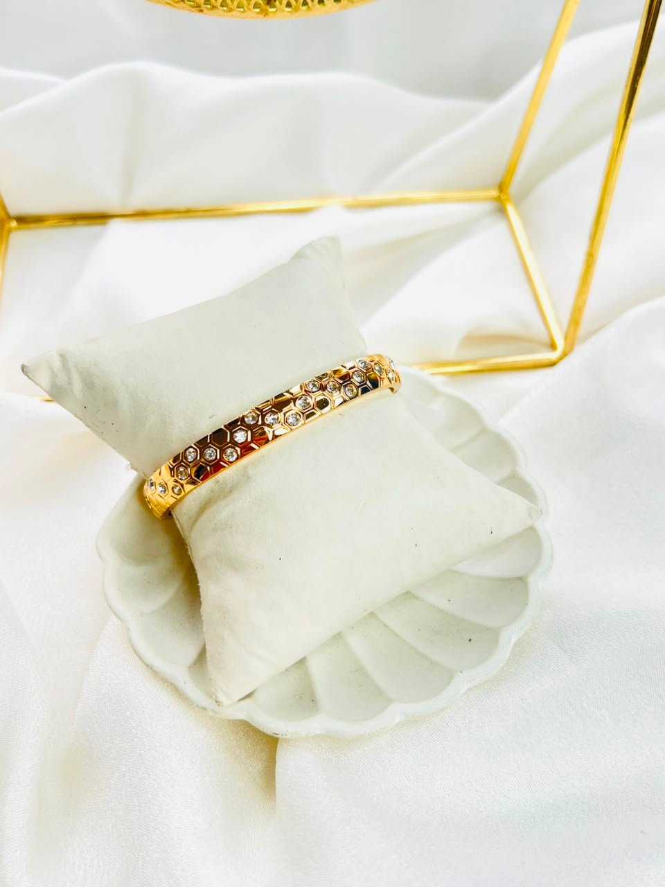 Novelle Cuff