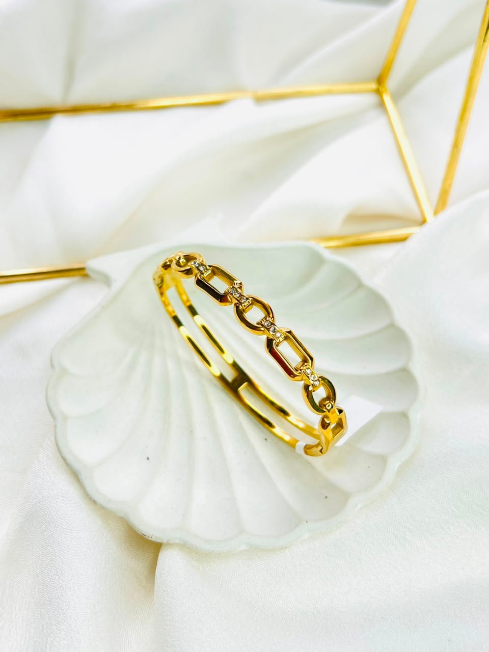 Veyra Cuff - Image 2