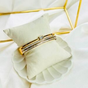 Aurelia Cuff